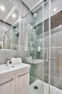 Vonios kambarys apgyvendinimo įstaigoje 106 - Urban Luxury Opera Gustav Klimt