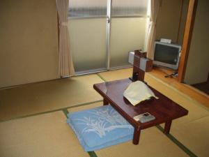 Ruang duduk di Kasuga Ryokan