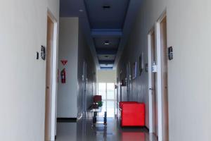 Gallery image of D'SHARIO Hotel Kepanjen in Malang +16 photos