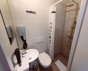 Koupelna v ubytování Hotel Washington