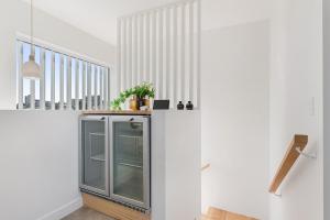 Köök või kööginurk majutusasutuses Luxury 5-floor Unit with Ocean Views near Beach