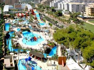 Bazén v ubytování 1ª Linea Playa Deluxe Costa Marina nebo v jeho okolí