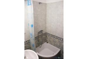 Kúpeľňa v ubytovaní Apartment in Pisak with sea view, terrace, air conditioning, Wi-Fi (4722-5)