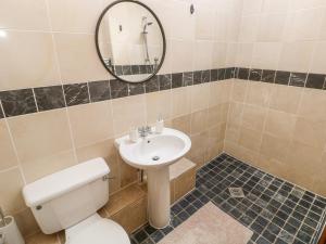 Ένα μπάνιο στο Blueberry Cottage +16 φωτογραφίες