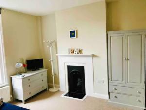 Fotografie z fotogalerie ubytování St Margarets Modern Georgian 2 bedroom apartment v destinaci Ryde