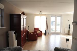 Billede fra billedgalleriet på Peaceful boathouse located in a water activity-rich area i Stavoren + 20 billeder