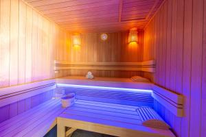 Фотография из галереи Hôtel L'Escale - Piscine & SPA в городе Эскаль