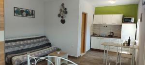 Köök või kööginurk majutusasutuses Studio Apartment Palmira