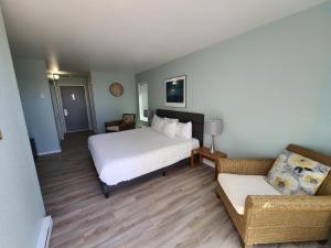 Postel nebo postele na pokoji v ubytování Embarcadero Resort