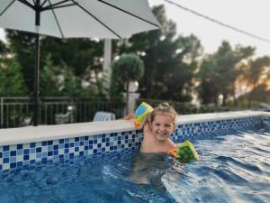Bazén v ubytování Hotel MonteNino nebo v jeho okolí