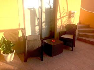 Posedenie v ubytovaní Studio Apartment in Lopar with Terrace, Air Conditioning, Wi-Fi (4842-1)