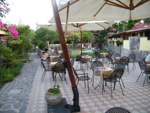 Restaurace v ubytování Hotel Villaggio Tabù