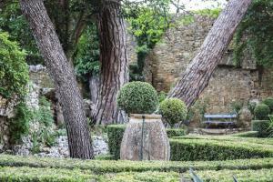 Jardín al aire libre en Château d'Agel chambres d'hôtes