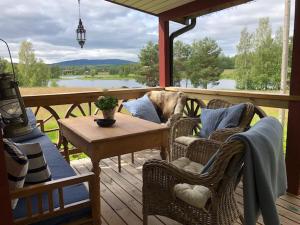 Gallery image of Gammal Stugan SKOGSFEEN in Ytterhogdal +42 photos