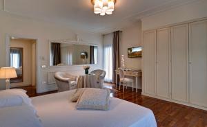 A bed or beds in a room at Terme Europa