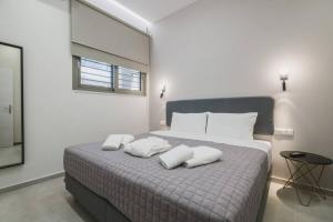 Fotografie z fotogalerie ubytování Peris Apts for Large group with Parking & Yard ve městě Chania