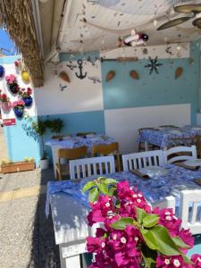 Ресторан / где поесть в Larimar Hotel Cesme