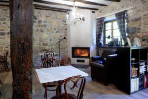 Posezení v ubytování Hostal Rural Donamariako Benta
