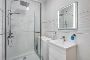 Vannituba majutusasutuses Fonyód Beach Apartment