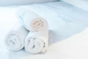 Postel nebo postele na pokoji v ubytování Àneu, by SeaMount Rentals + 39 fotografií