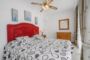 Posteľ alebo postele v izbe v ubytovaní Terrazas del Duque II apartment