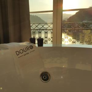 Foto dalla galleria di Douro Suites a Ribadouro