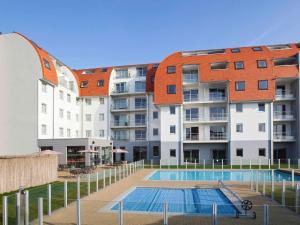 Bazén v ubytování ibis Styles Zeebrugge nebo v jeho okolí