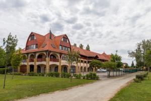 The building in which Az apartmant is located