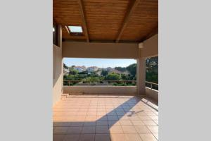 360º suite with endless views to the Ionian Sea陽台或露臺