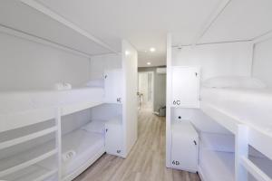 Postel nebo postele na pokoji v ubytování Boa Nova Hostel