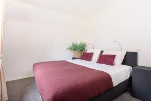 Imagen de la galería de Luxury group accommodation for 14 people, en Zuna