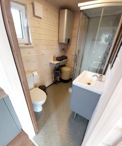 Kylpyhuone majoituspaikassa Siesarties Namukas