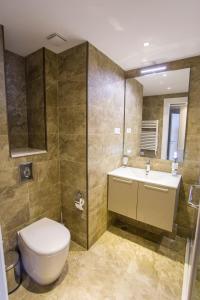 Ванная комната в Lamazi view apartment Batumi