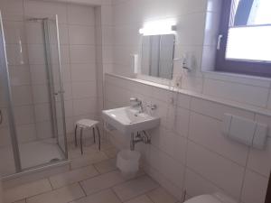Kúpeľňa v ubytovaní Landhaus Klausnerhof Hotel Garni