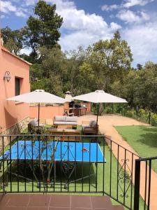 Fotografie z fotogalerie ubytování Cómoda e íntima Villa con piscina pricvada. 4 suites + 4 hab. + 2 baños v destinaci Lloret de Mar