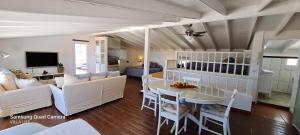 Μια τηλεόραση ή/και κέντρο ψυχαγωγίας στο Villa Life