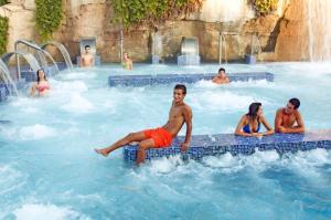 The swimming pool at or close to A2 - Calasol - 2004 Finestrat
