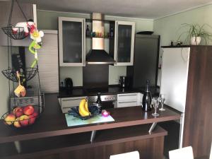 Kuchyňa alebo kuchynka v ubytovaní Ferienwohnung Stiftsgartenblick