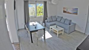 Fotografie z fotogalerie ubytování Pakostane - JUSTINA - appartement 80 m2 et piscine v Pakoštane