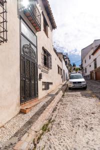Gallery image of tuGuest Aljibe del Rey Apartment in Granada