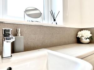 Afbeelding uit fotogalerij van Serviced Accommodation Moray Cawdor Avenue, Elgin in Elgin