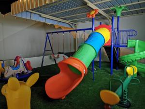 משחקיית ילדים ב-Villa Salassel Al Jabal Al Akhdar فلة سلاسل الجبل الأخضر