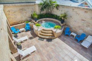 A piscina localizada em GHL Hotel Sunrise ou nos arredores