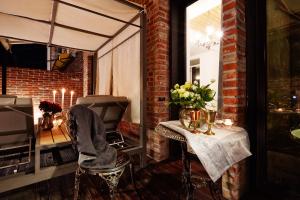 Posezení v ubytování Roseto Hotel