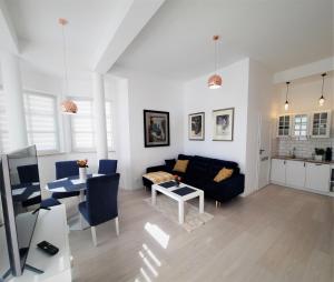 Kuchnia lub aneks kuchenny w obiekcie Apartamenty Jantar