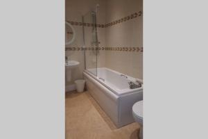 Ένα μπάνιο στο Swirl How, winter deal offered on 3 nights or more Nov-Mar +18 φωτογραφίες