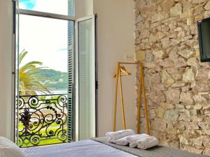 Balkón alebo terasa v ubytovaní Mirandoalaconcha Rooms