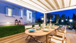 Φωτογραφία από το άλμπουμ του Villa Sole Al Molino A Vento 8, Emma Villas σε Rosignano Marittimo