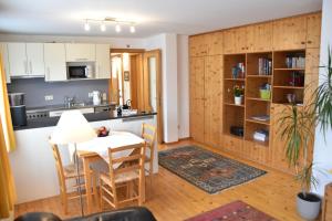 Nhà bếp/bếp nhỏ tại Apartment Denk +11 ảnh