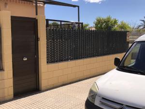 Zdjęcie z galerii obiektu Apartamento junto al mar Los Marineros con acceso independiente por terraza w mieście Puzol